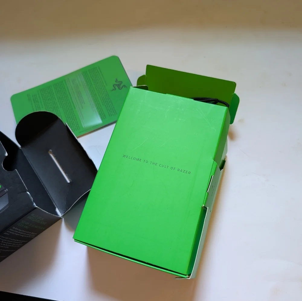 Razer Naga Chroma Gaming Mouse in EUC rare discontinued